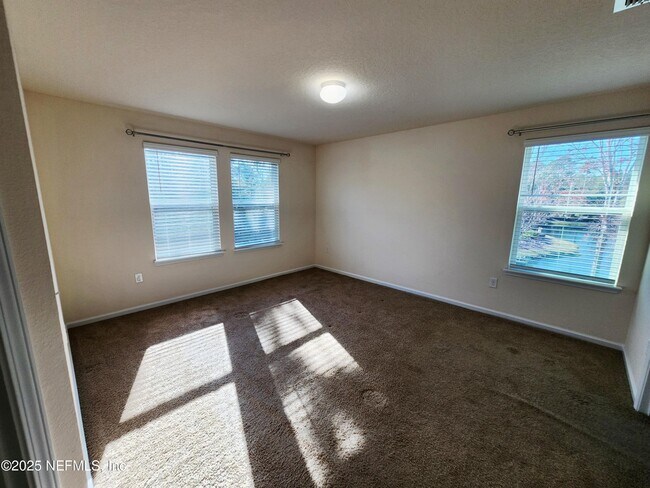 Building Photo - 99 Bush Pl