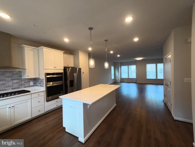 Building Photo - 3451 Watershed Blvd