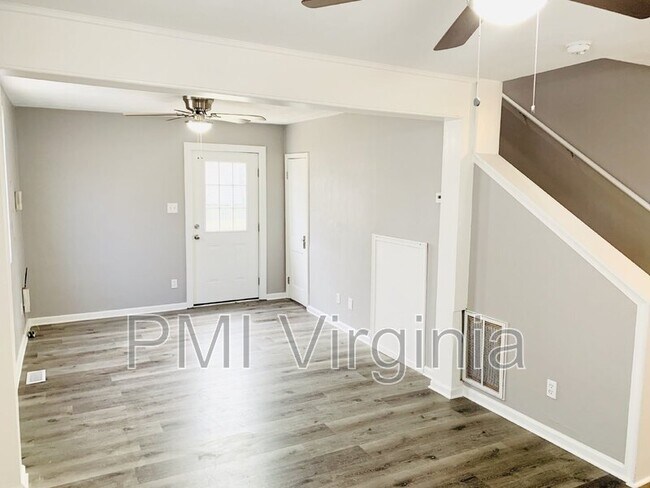 Building Photo - 3105 Brighton St