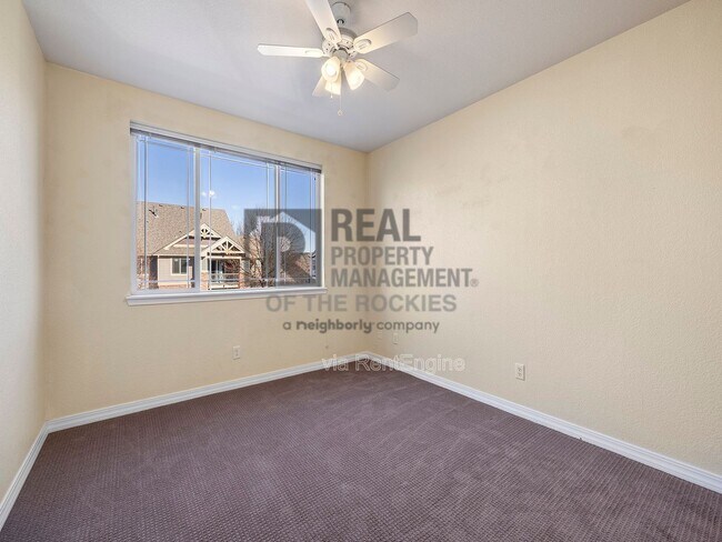 Building Photo - 2133 Krisron Rd