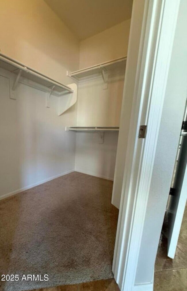 Building Photo - 12524 W Adams St