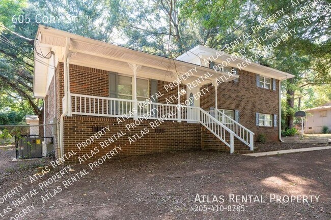 Building Photo - 605 Cory St