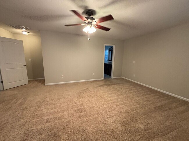Building Photo - 408 Abe Cir