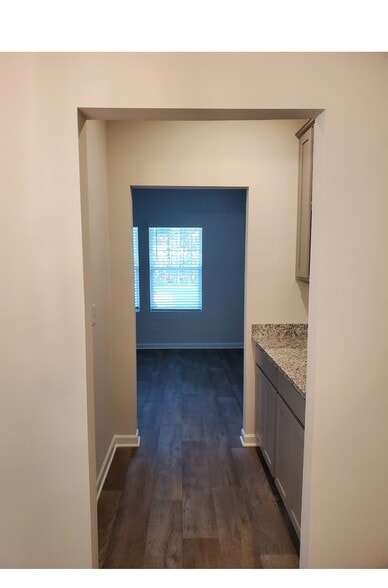 Building Photo - 392 Granary Walk
