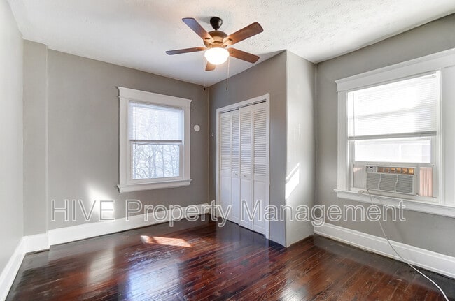 Building Photo - 3640 Besuden Ct