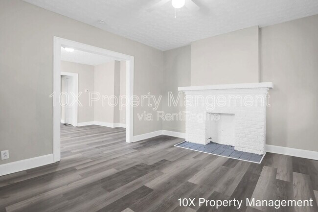 Building Photo - 350 S Hague Ave