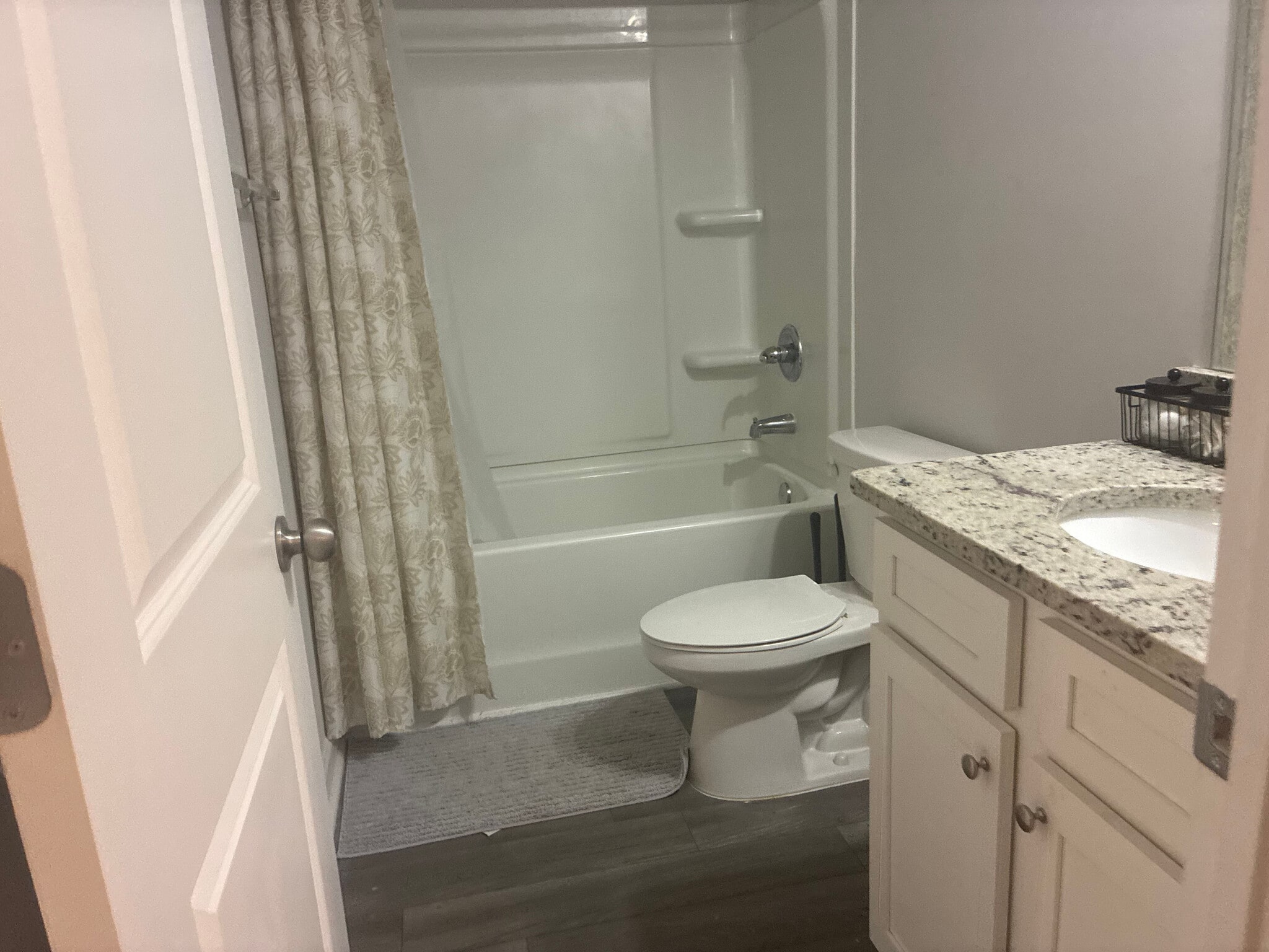 Building Photo - Room in Townhome on Shaffer Ct