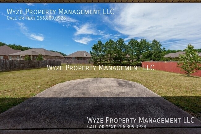 Building Photo - 410 Creekwater Cir