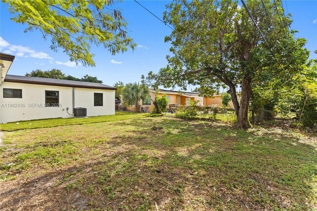 Building Photo - 15920 NW 17th Ct