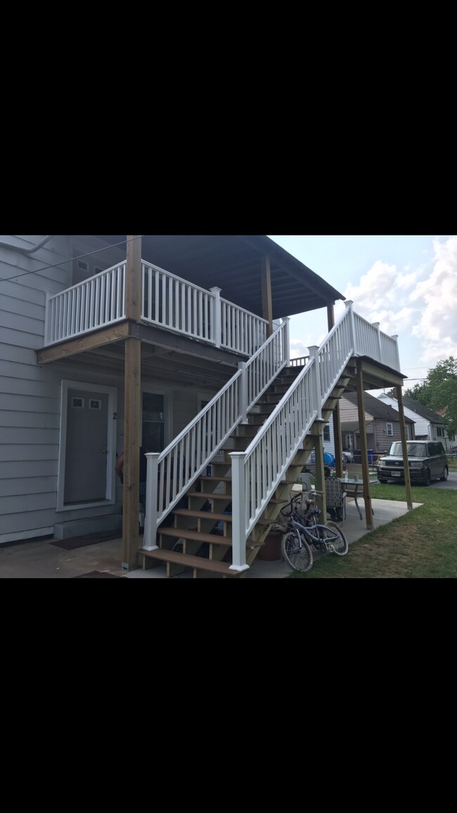 Building Photo - 520 S Cannon Ave