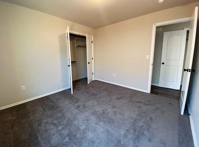 Building Photo - First Month Free!