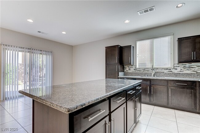 Building Photo - 10638 Mt Blackburn Ave