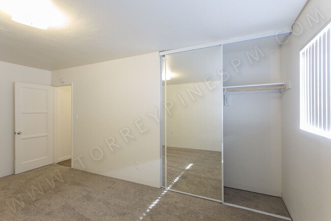 Building Photo - 1 MONTH FREE! 3 Br House with Garage, W/D ...