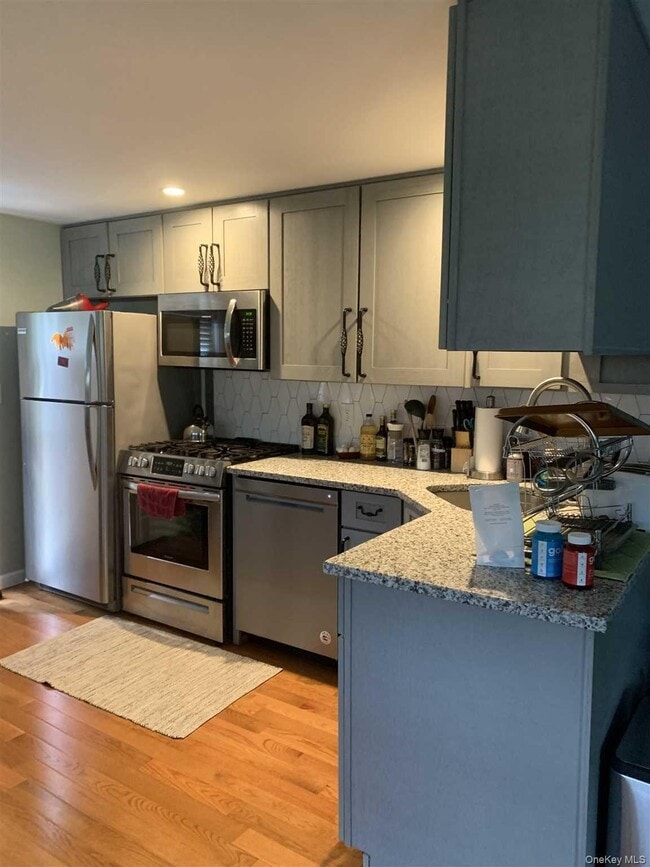 Building Photo - 322 Sunset Hill Rd E