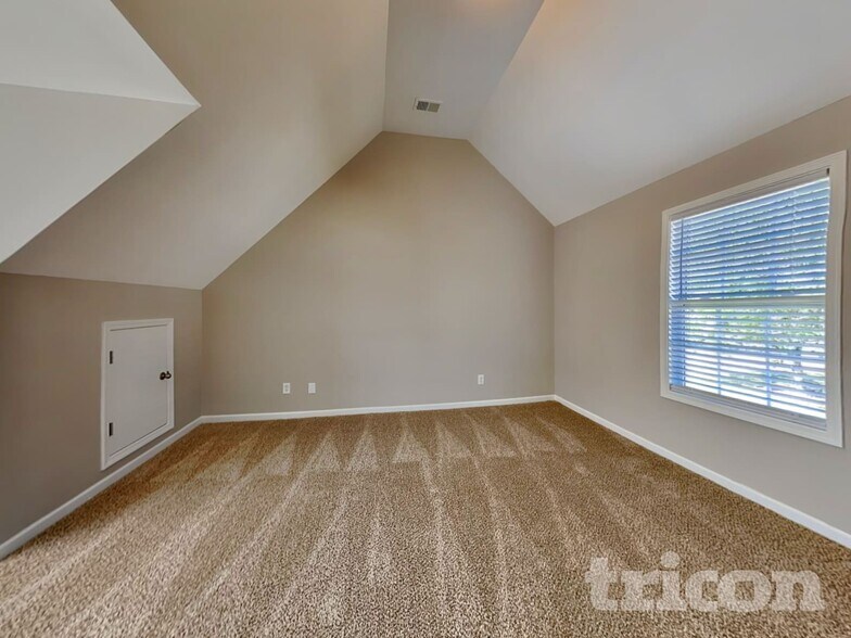 Building Photo - 800 Betsy Ross Trail