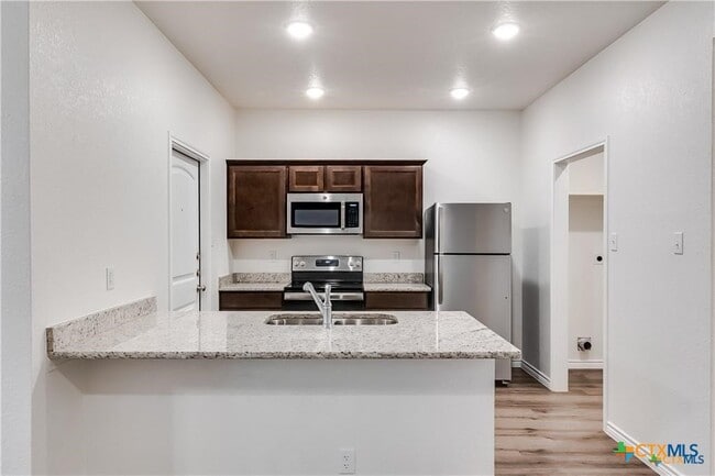 Building Photo - 3509 Abraham Dr