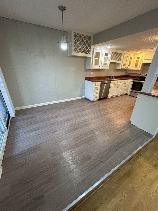 Building Photo - This home is sure to impress any homeowner