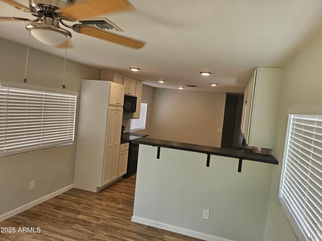 Building Photo - 26841 W Desert Crest St