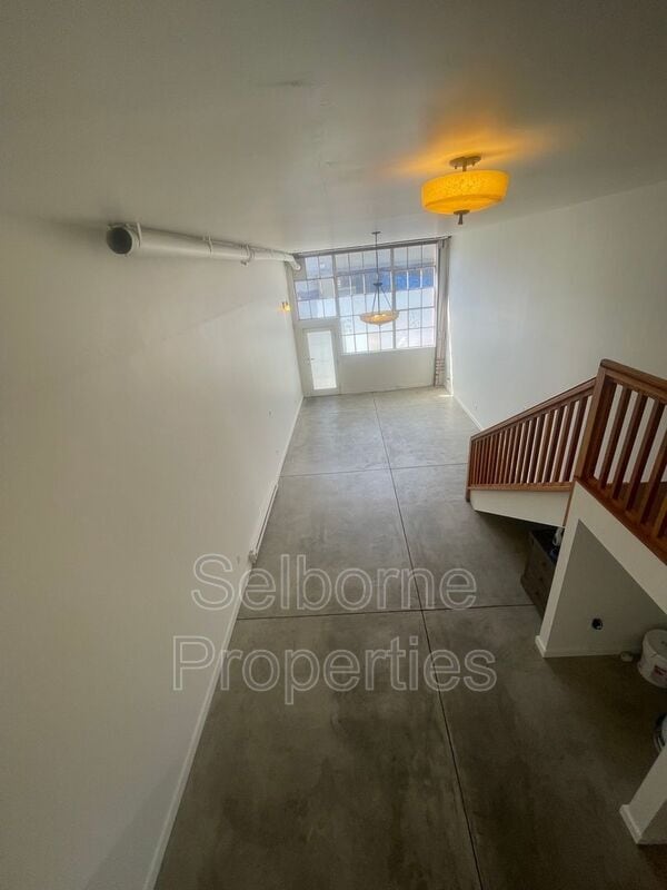 Building Photo - 5504 San Pablo Ave