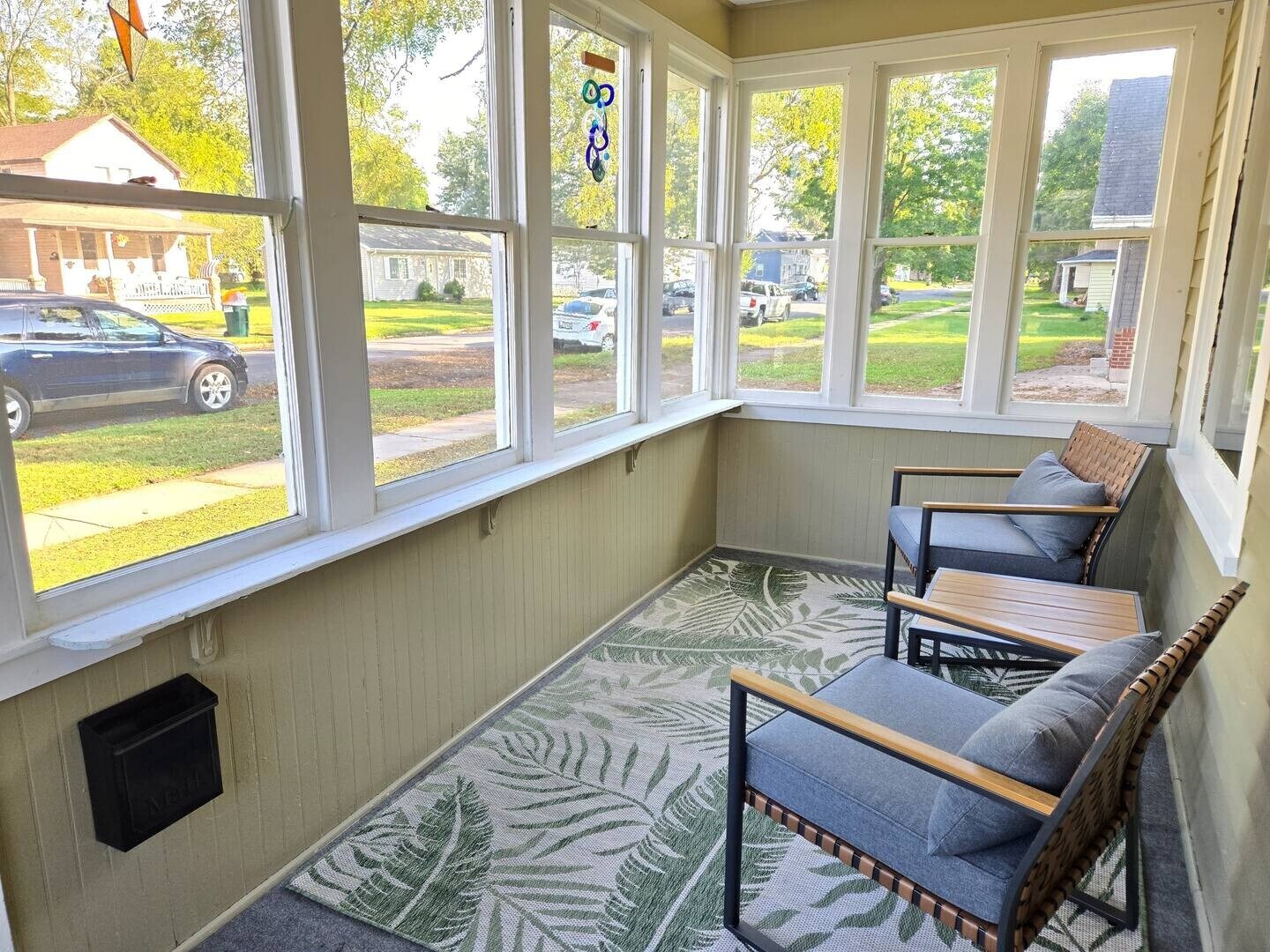 Building Photo - 1303 8th St E