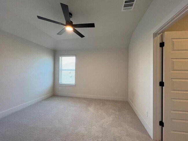Building Photo - 2612 Brushwood Mdw