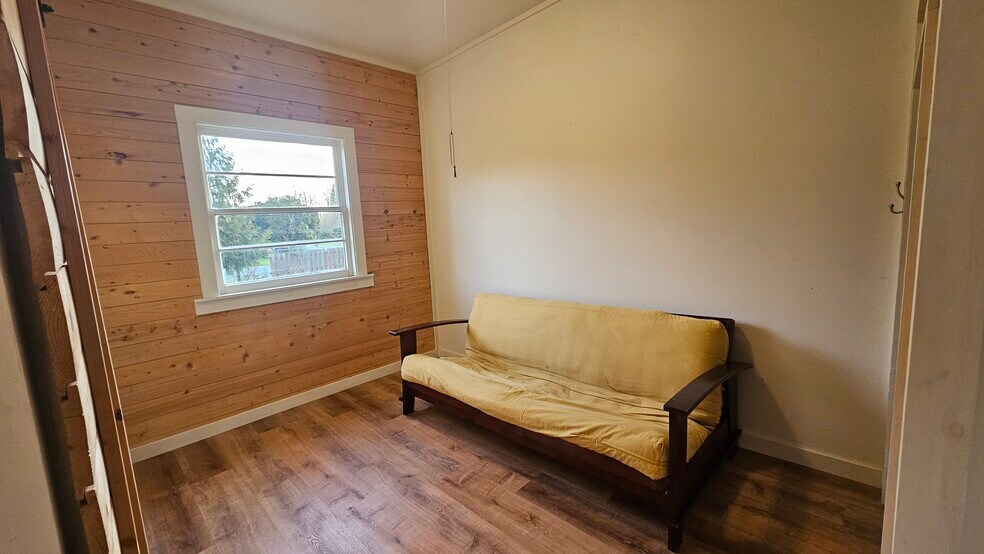 Building Photo - 1105 Curtis St