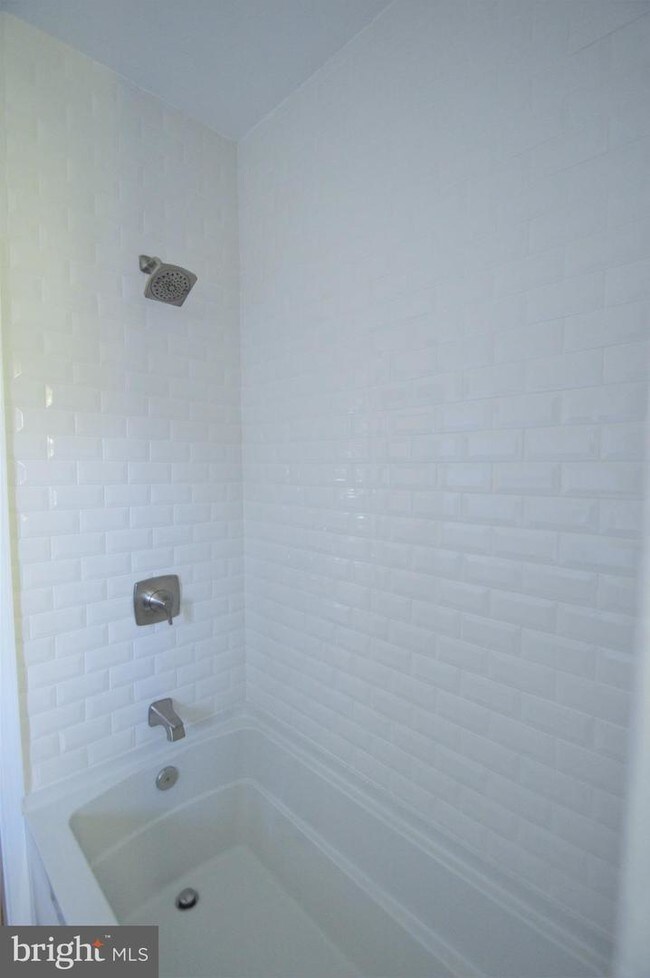 Building Photo - 720 K St NE