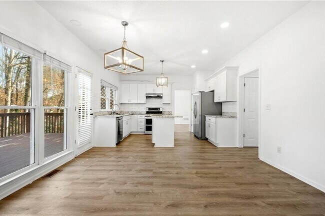 Building Photo - 10895 Glenbarr Dr