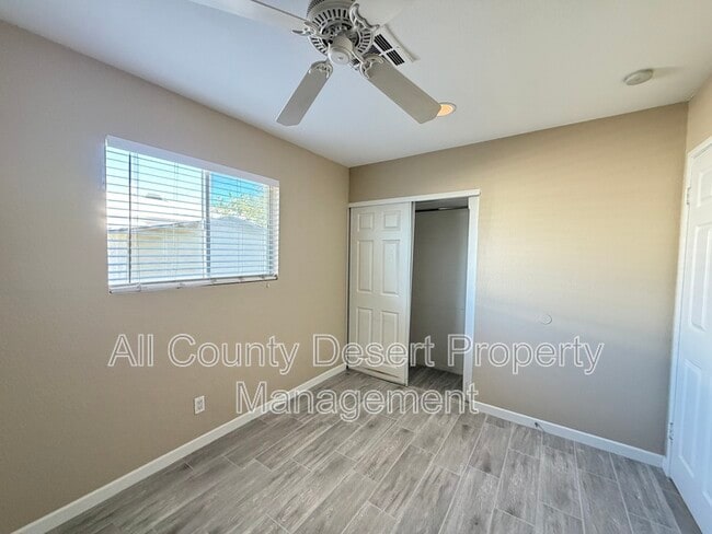 Building Photo - 43714 Aztec St