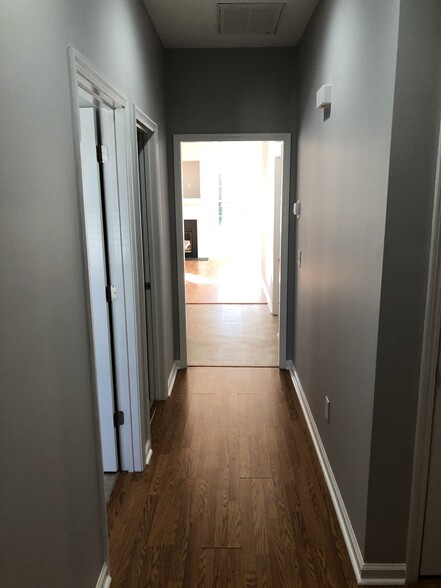 Hallway - 112 Willowfield Ln