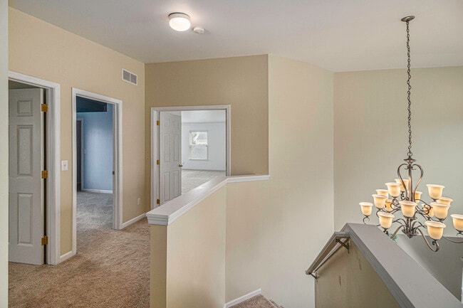 Building Photo - 1304 N Bay Dr