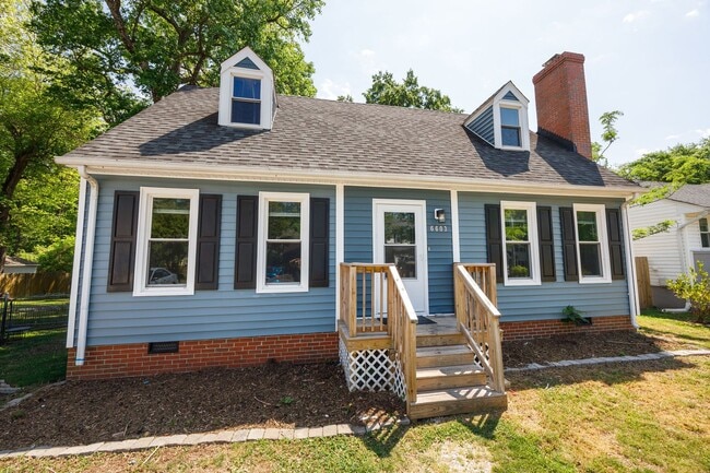 Building Photo - Completely Renovated 4 Bedroom/2 Bath Property off of Staples Mill Rd.! ****Available Beginning o...