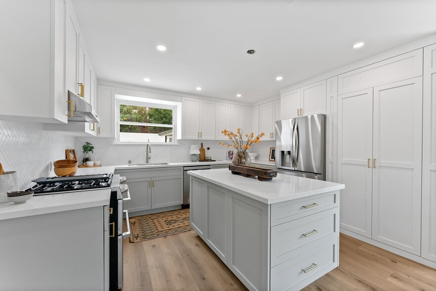 Building Photo - 5192 Orange Pl