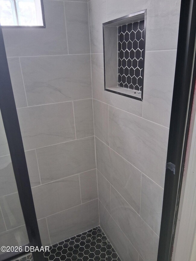 Building Photo - 1621 Illinois St