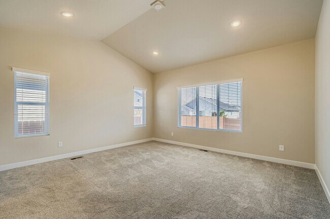 Building Photo - 10523 Summer Rdg Dr