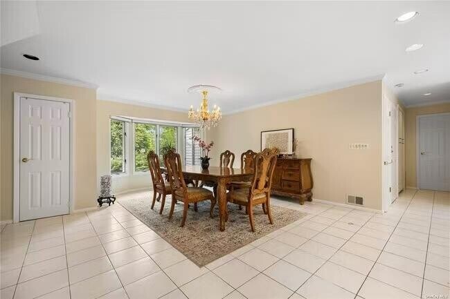 Building Photo - 74 Rockland Dr