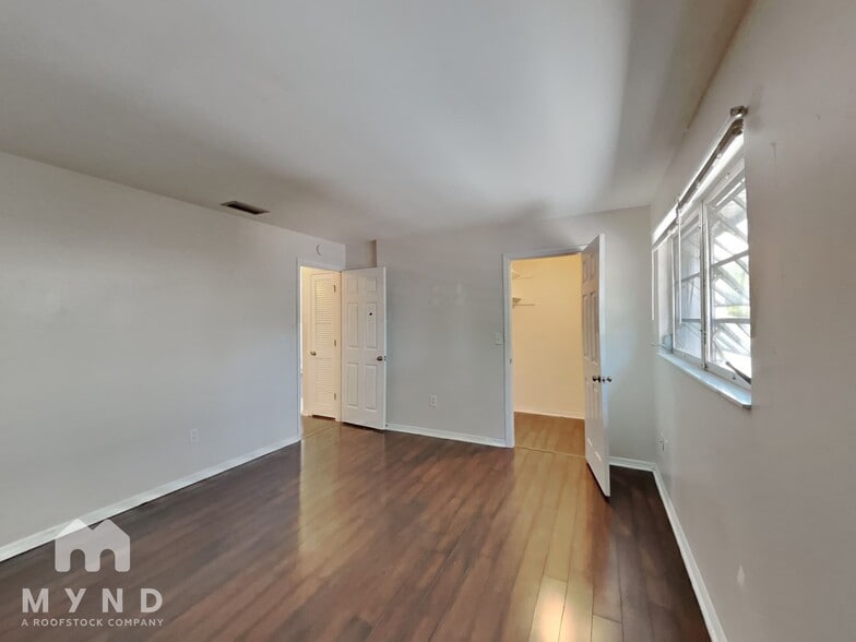 Building Photo - 7296 Daniel Webster Dr