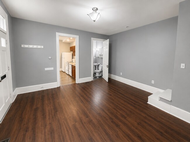 Building Photo - 112 Haws Ave