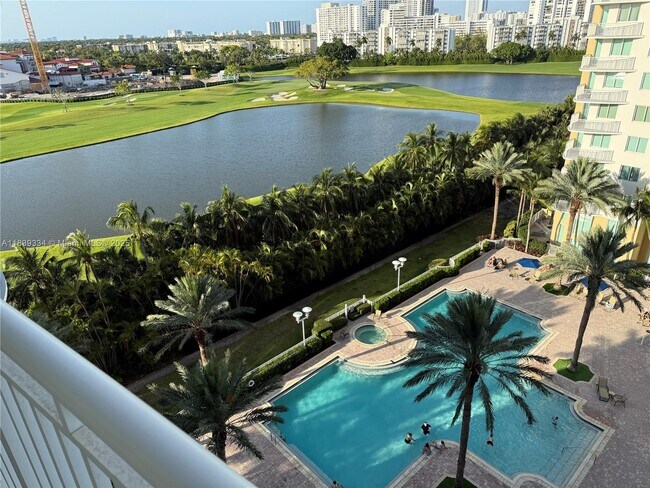 Building Photo - 1745 E Hallandale Beach Blvd