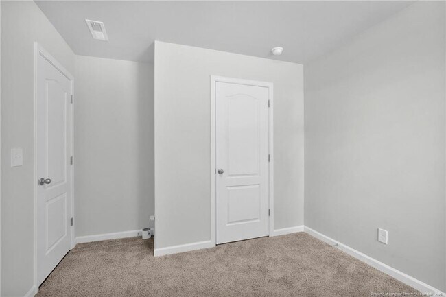 Building Photo - 156 Chinook Ln