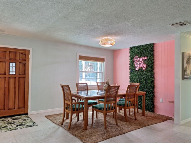 Building Photo - NEW SMYRNA BEACH MONTHLY WINTER RENTAL - P...