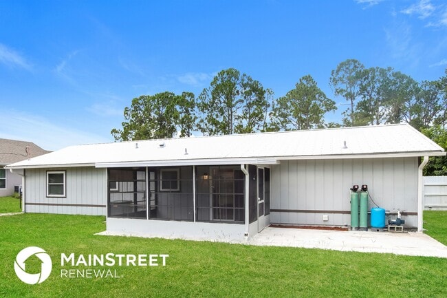 Building Photo - 995 Armstrong Rd SE