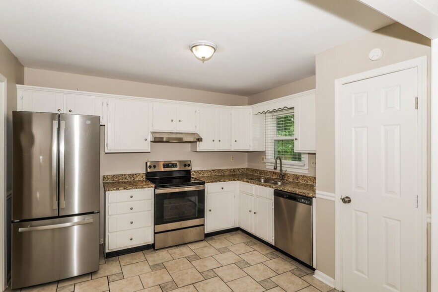 Building Photo - 7017 Field View Ct