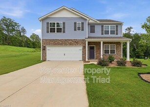 Building Photo - 7448 Buckpasser Dr