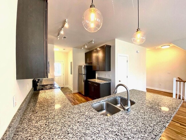 Building Photo - 311 W 13th St
