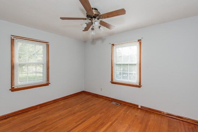 Building Photo - 10701 St Henry Ln