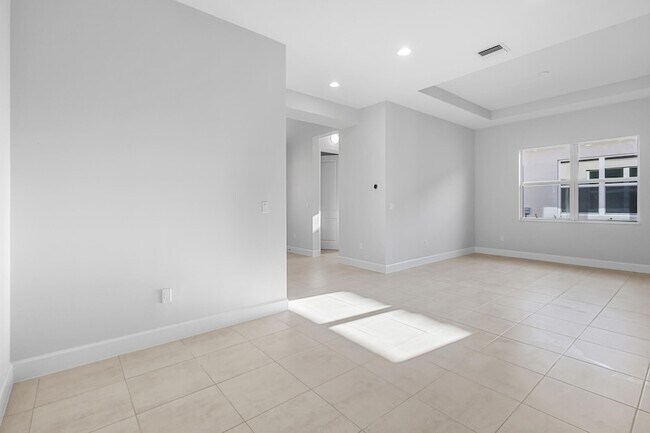 Building Photo - 14208 Lacebark Ln