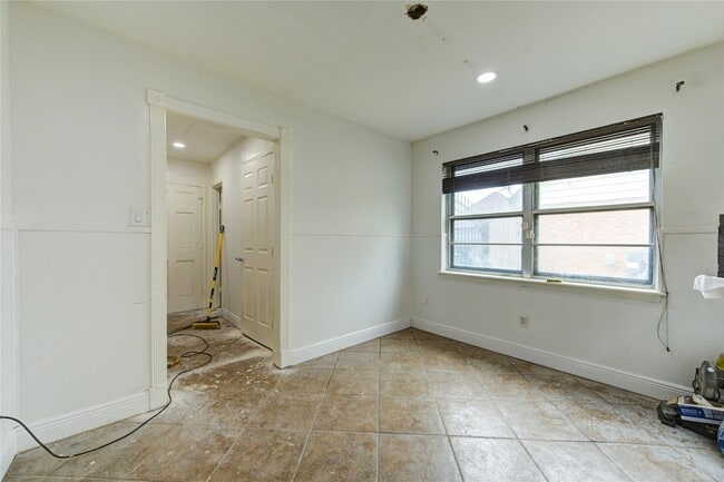 Building Photo - 2117 Willow Wisp Dr