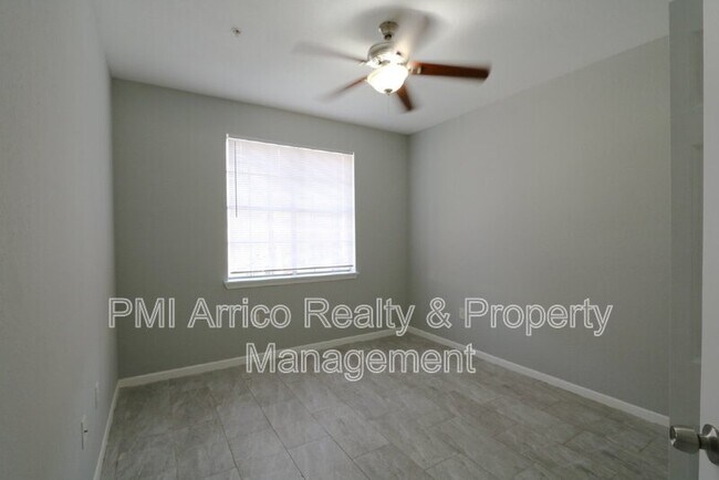 Building Photo - 17101 Carrington Park Dr