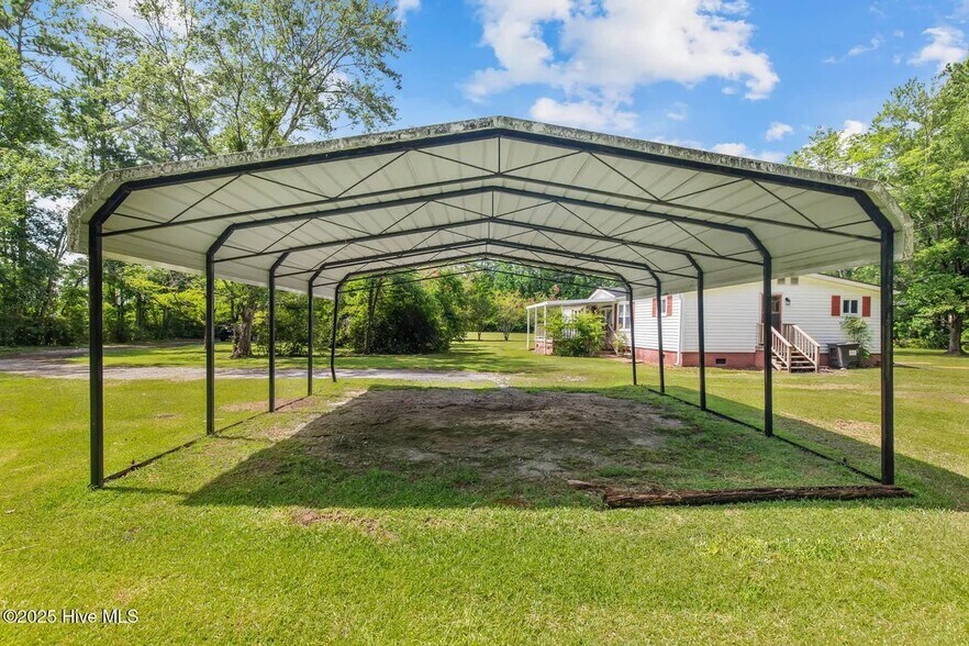 Building Photo - 136 Smedley Ln